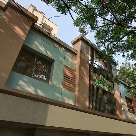 Treebo Lake Bloom Powai-2