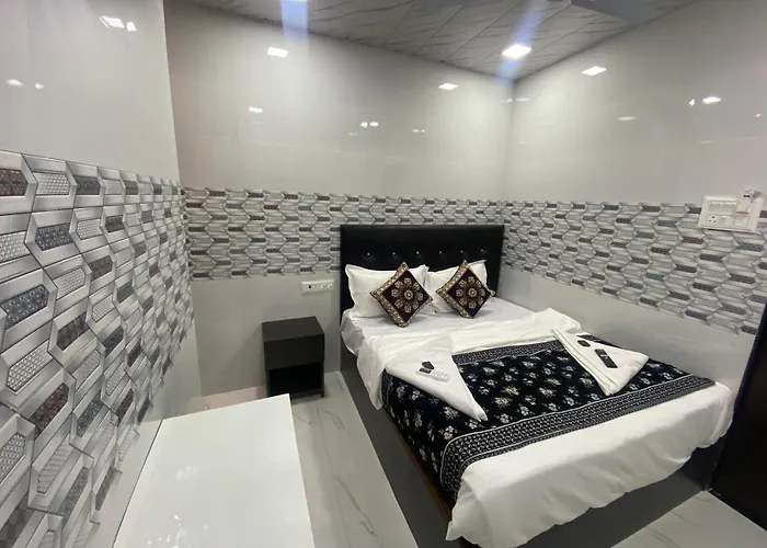Hotel O Sai Residency Mumbai